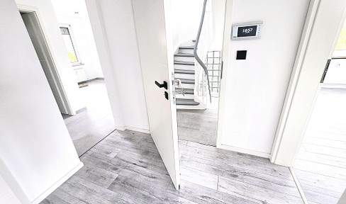 Elegant 100m² 4.5 room apartment with balcony & fireplace