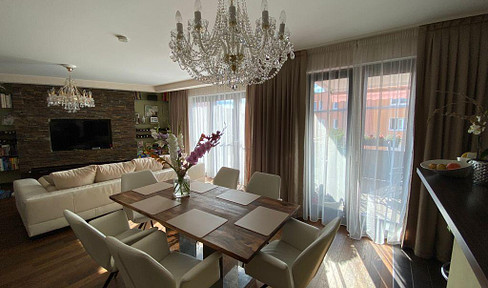 Simply move in - Fully furnished, stylish and perfectly laid out 5-room designer apartment