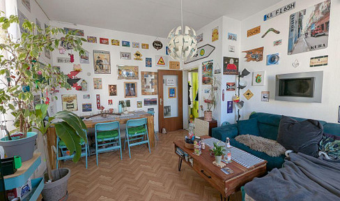 Beautiful, bright 2 room apartment with separate kitchen in KA-Knielingen