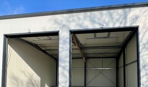 Hall, warehouse, workshop, garage, parking space for boats, yachts, classic cars, and motorhomes. 84 square meters.