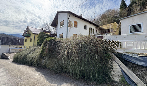 Handwerkertraum: 1-2-Familienhaus in Aussichtslage von Haueneberstein (förderfähig)