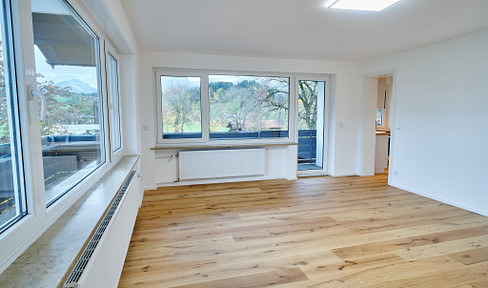 Brand new apartment after complete renovation! Modern 2-room apartment with a large south-west-facing balcony.