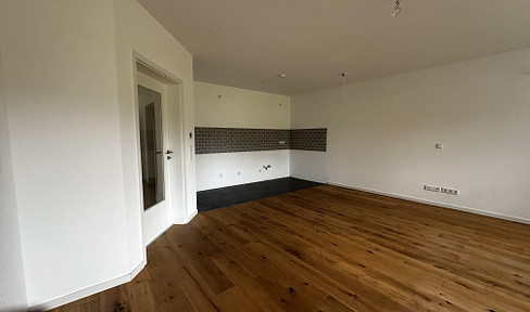 Neubau Erdgeschoßwohnung 3,5 mit Gartennutzung, Barrierefrei und Modern