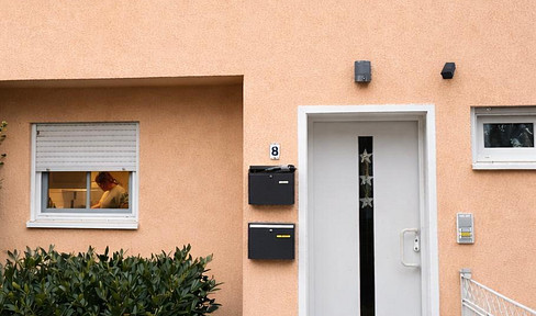 Detached house with granny apartment in Oftersheim