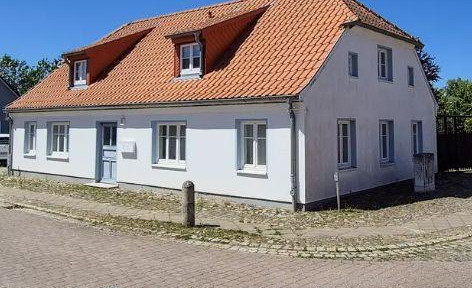 Schmuckstück auf Rügen - Ein Haus - 2 Wohnungen - komplett saniert