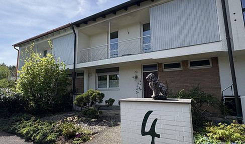 Krailling: Spacious mid-terrace house + garage (optional)