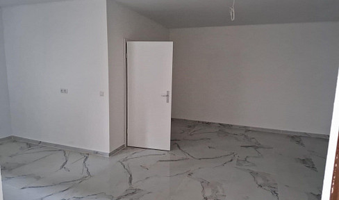 First occupancy after renovation: XXL apartment for rent in a convenient location in MG-Rheydt