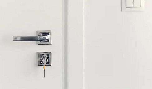 Ab sofort: wohnung mit balkon und EBK und große keller