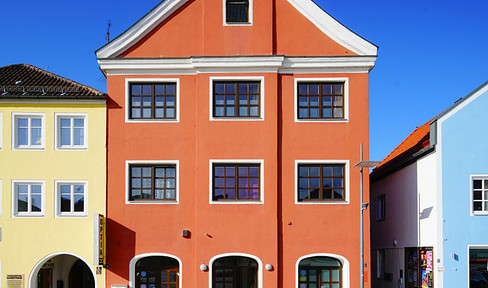 Vermietetes Wohn- und Geschäftshaus direkt am Stadtplatz in Bad Griesbach – 5,5 % BMR