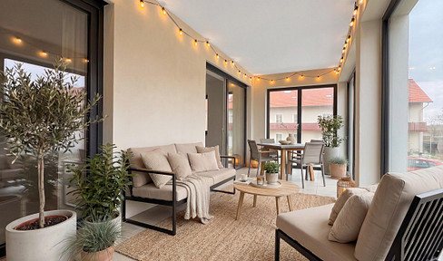 Modern wohnen in Deggendorf: 3-Zimmer-Erstbezug mit Süd-Loggia, EBK & Aufzug