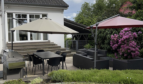 Spacious architect's house with granny apartment Wiehl central location