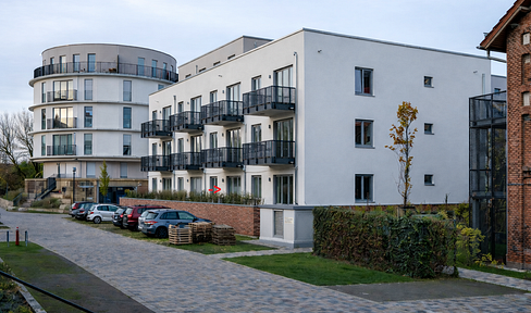 First occupancy - 2-room apartment in Nauen, EBK, partly furnished, terrace, quiet location