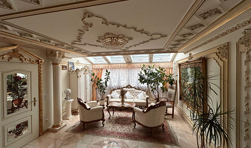 From PRIVATE * 170 sqm on 2 floors for living or as an investment*