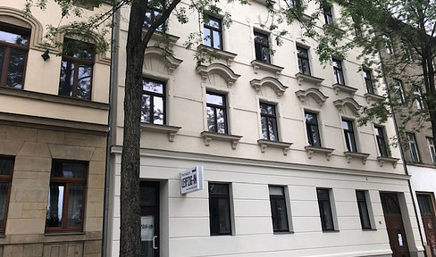 Single-Wohnung mit EBK, Balkon, Altbau, zentral, im Grünen