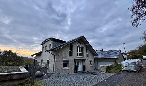 Exclusive EFH with sauna, garage & garden