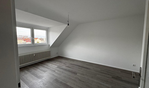 First occupancy: Am Woog 1.5-room apartment, cellar, EBK optional