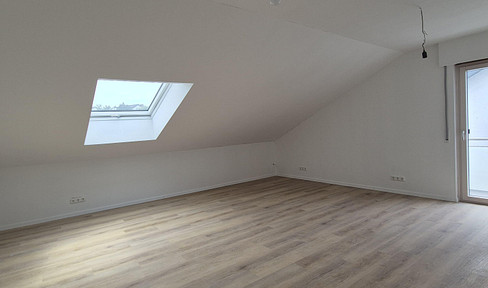 High-quality 2-room apartment with balcony and cellar - first occupancy after refurbishment