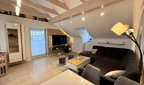 Modernisierte 2-Zimmer Wohnung in gepflegtem Mehrfamilienhaus