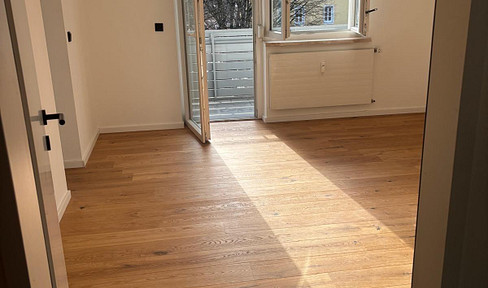 RESERVED: First occupancy after renovation - Modern apartment for sale, including balcony - no commission fees.