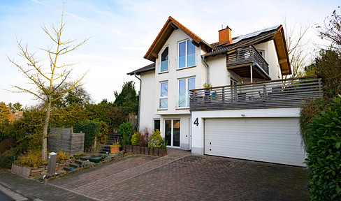 Großzügiges EFH mit ELW und Garage in Roßdorf / beste Wohnlage