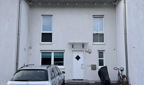 Mid-terrace house for young family in prime location