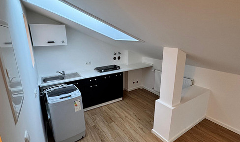 Dachgeschosswohnung – zentral - ideal für 1 Person