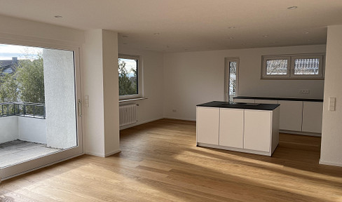 Spacious, bright 3.5 room apartment with south-facing balcony in Kemnat, completely refurbished