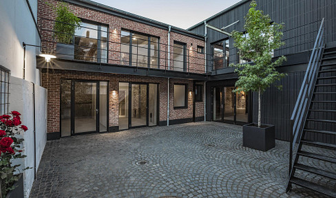 Historic mustard factory meets modern loft house - unique living with history