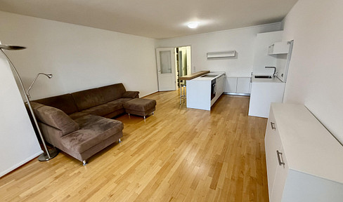 Quiet south-facing location by the water, bright, furnished, temporary living comfort near Mühlenkamp