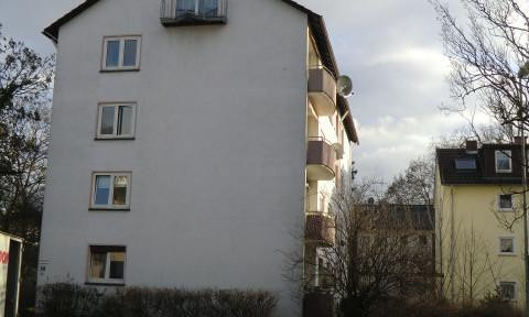 from private without commission! Investment: rented 4 ZKBB with parking space in Hanau city center