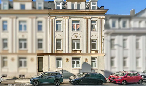 JOBCENTER: Freshly renovated 4-room apartment in Wuppertal