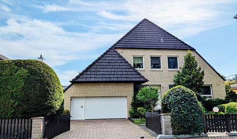 *Provisionfrei* Exklusives Zuhause mit Wellness & Traumgarten in Bremen-Oberneuland