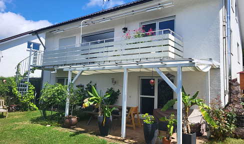 Light-flooded detached house with beautiful garden, modern bathrooms and lots of privacy