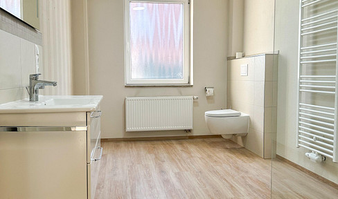 First occupancy after renovation - 4-room first floor apartment in Hanover-Bemerode