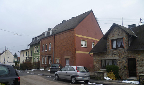 Sanierte 4 ZKB Maisonettewohnung mit EBK