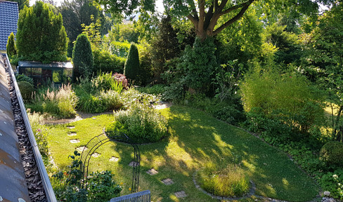 Spacious house in prime residential area in Cologne-Müngersdorf commission-free from private owner