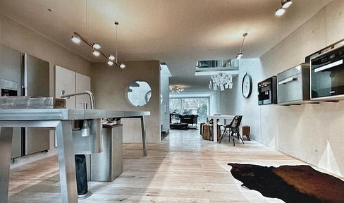 The fine art of living! Unique Bauhaus-style architect-designed RMH in Mannheim - without estate agent