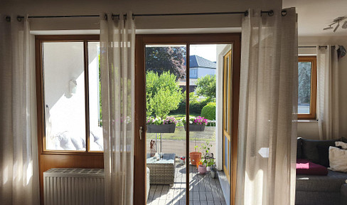 Helle 2-Zimmer Wohnung mit Balkon, EBK und TG in ruhiger Lage // Augsburg-Lechhausen