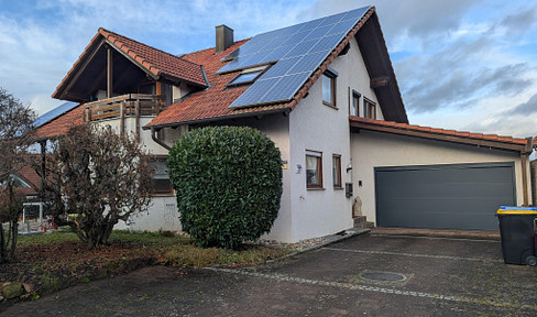 Vielseitiges Platzwunder am Weinberg: 252 m² Einfamilienhaus in Neckarwestheim