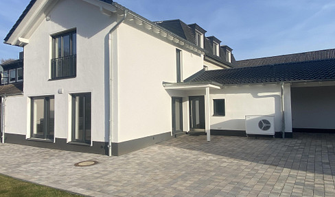 Free of commission: Low-energy house, ready to move into in Düsseldorf-Kalkum, south-west location