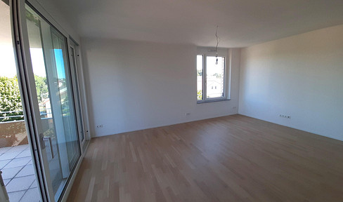As good as new, bright and quiet 3-room apartment on the 4th floor with balcony in Stuttgart-Steckfeld