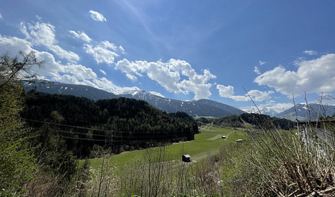 Exclusive hillside plot in Axams/Omes - sunny, quiet, unobstructed view - commission-free