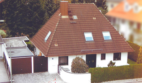 Private sale - commission-free: Detached family-friendly detached house in a good location