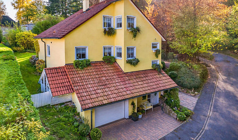 Elegantes Haus mit Vintage Pool und Wasserfall / neue Heizung 2025