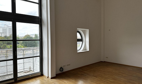 2 - Raum Wohnung, Kleiner Werder, Balkon, Stellplatz, Saniert