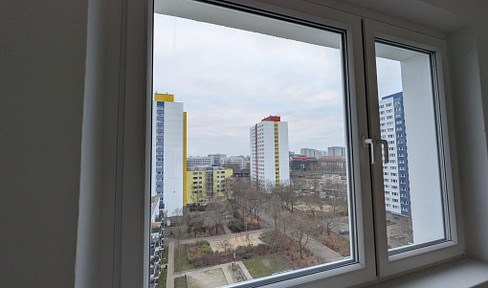 4-room apartment with penthouse feeling in Mitte