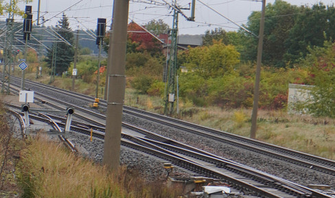 17 hectares of industrial and agricultural land with railway siding