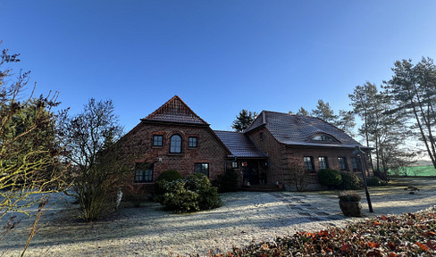 Traumhafter Zweiseitenhof in idyllischer Einzellage – zwei Wohneinheiten & große Scheune