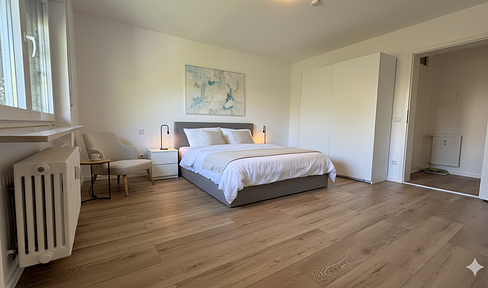 Freshly renovated 4-room apartment in a prime location in Steinbach with parking space