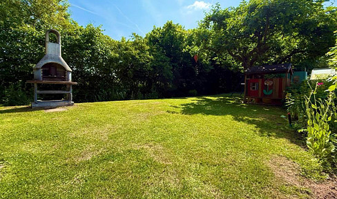 Fantastic building plot for an EFH right next to a nature reserve